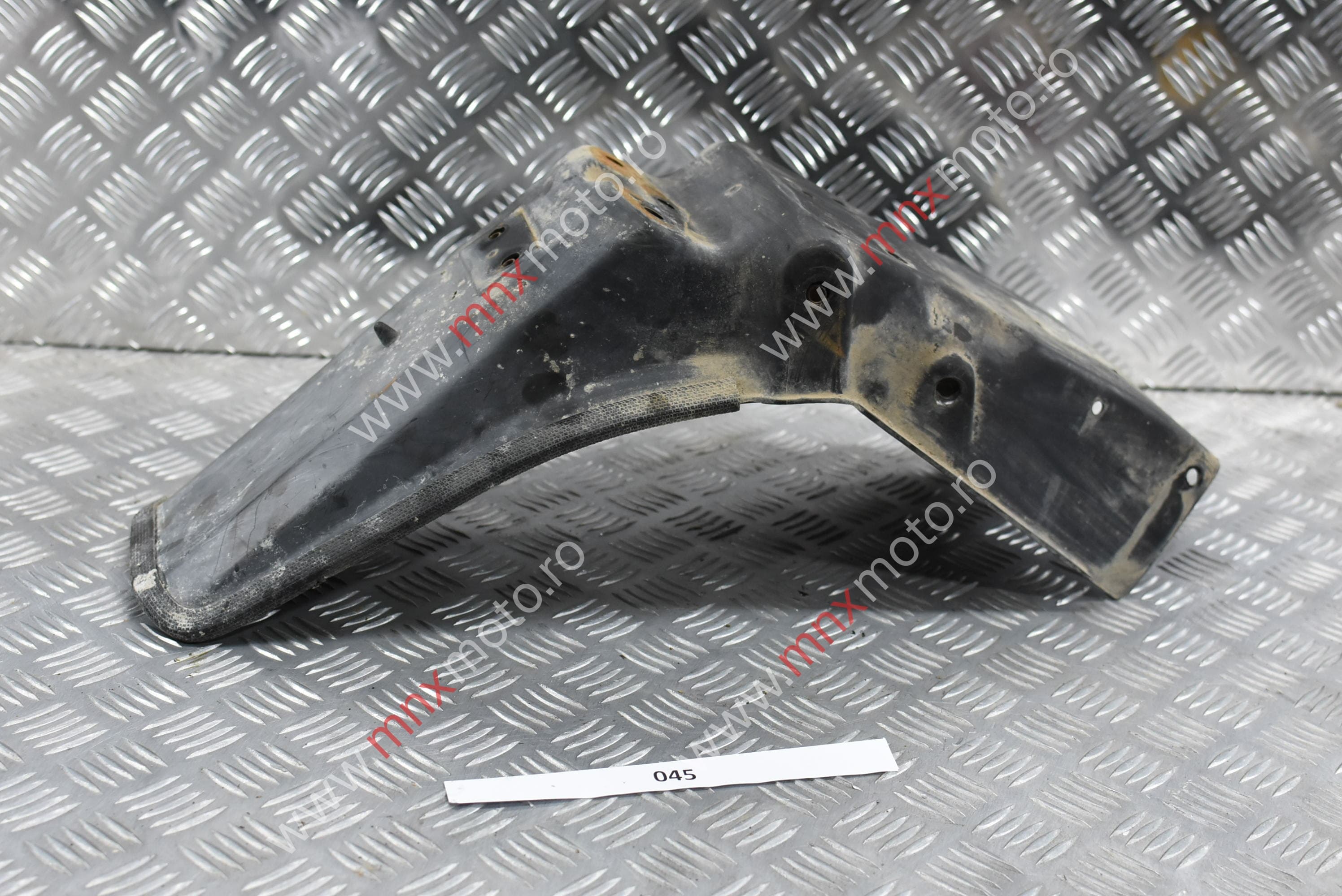 Aripa roata spate / Suport numar GSX 550 ES (1984-1987)