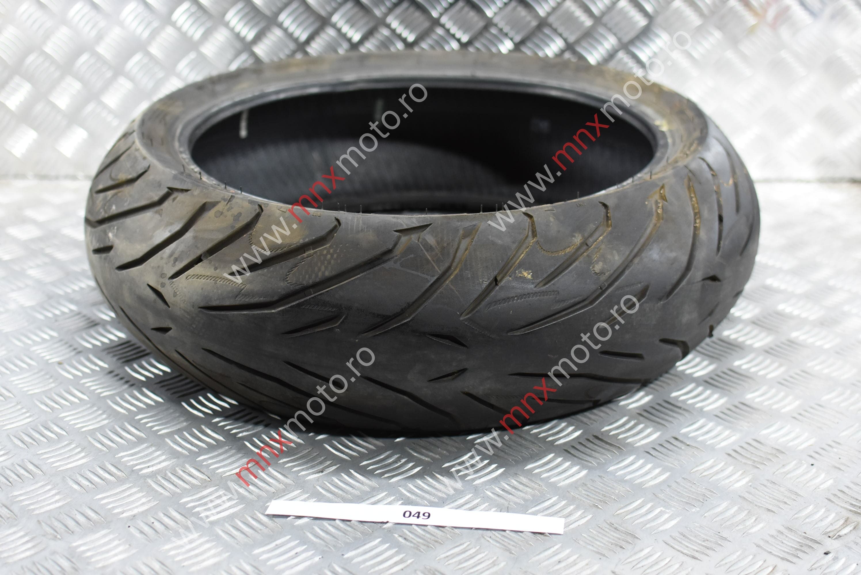 Cauciuc 180/55/17 dot 4025 nerulat