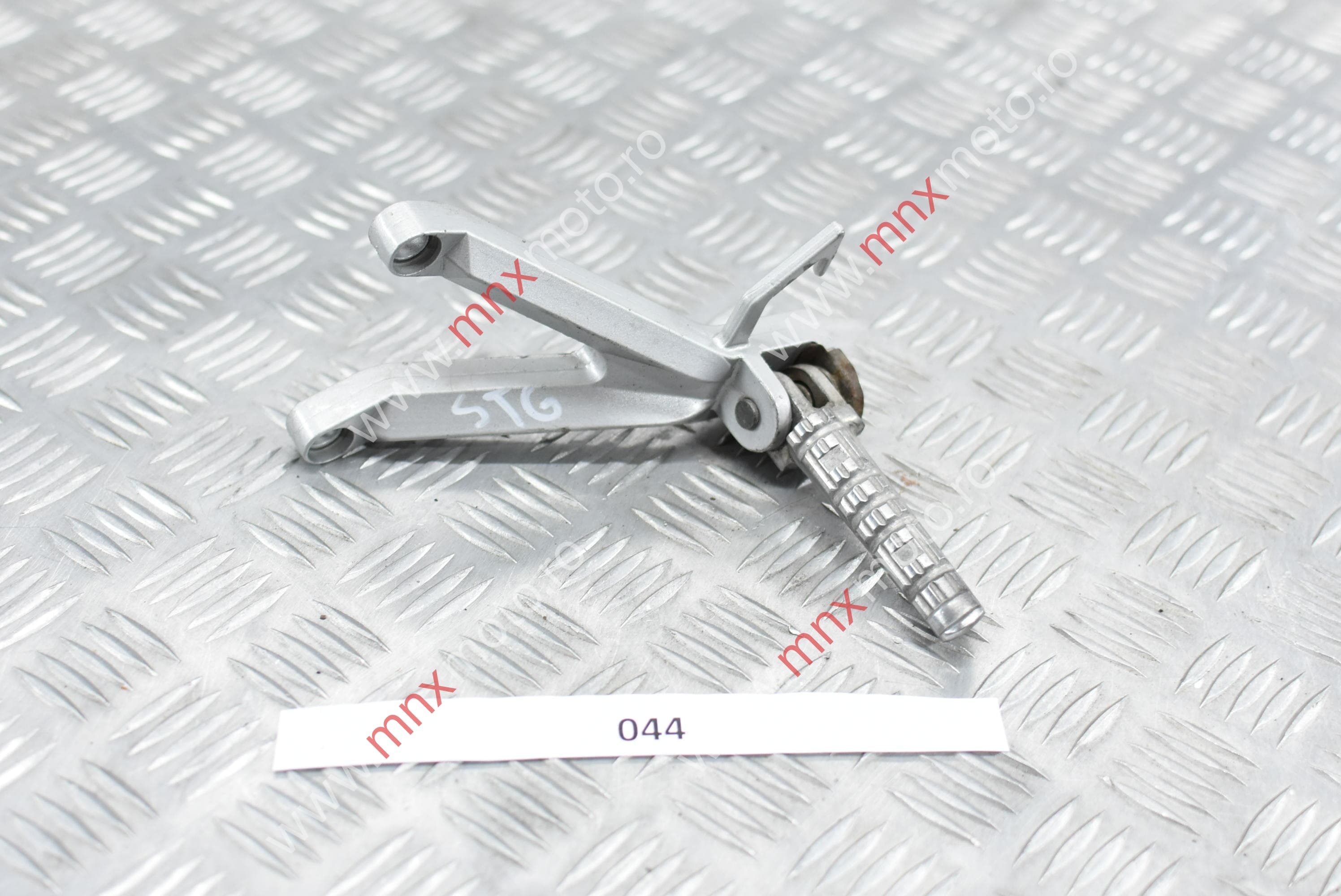 Suport scarita pasager stanga Hyosung 250GT (2004-2010) Injectie