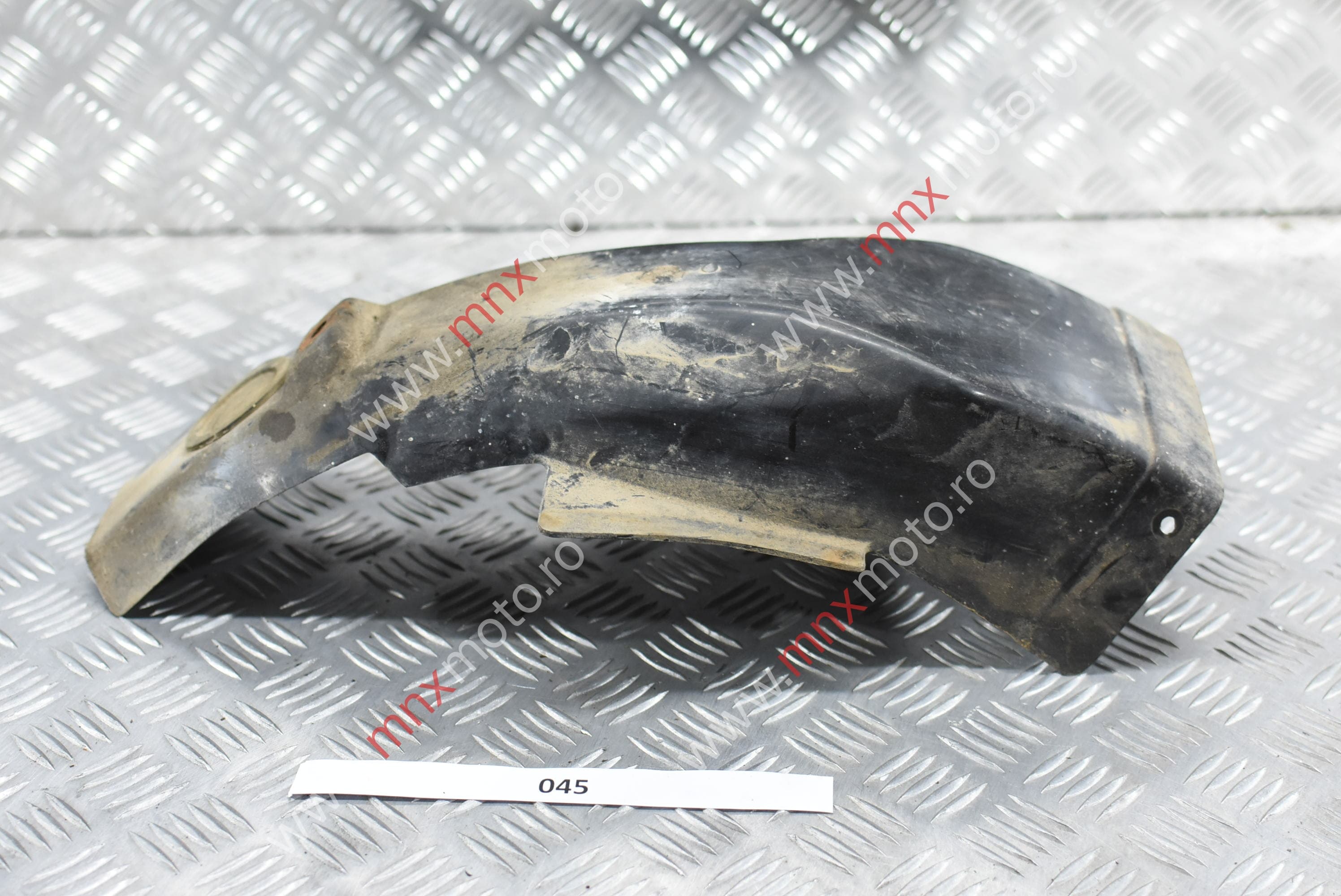 Undertail / Carenaj roata spate Suzuki GSX 550 ES (1984-1987)